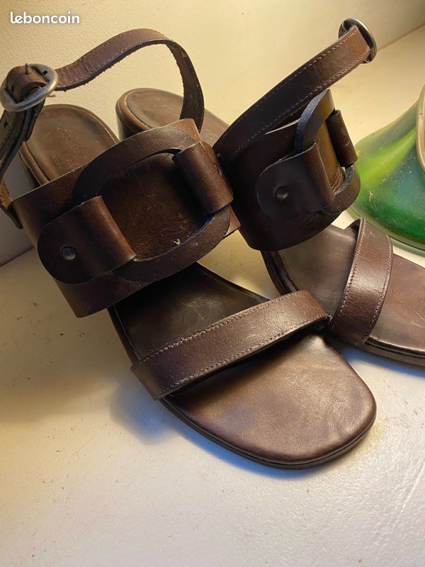 Nu-pieds tout cuir brun foncé (image 1)