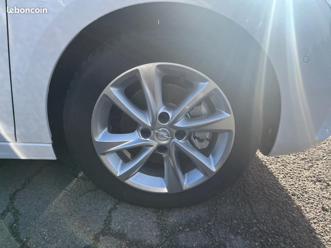 OPEL CORSA 1.2i Turbo - 100 - ELEGANCE - Caméra De Recul - Apple Car Play (image 20)