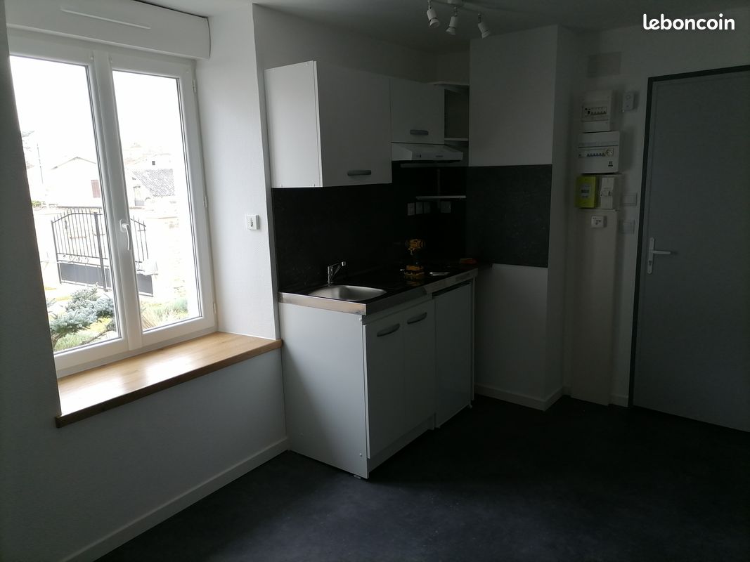Loue studio - Saint-Georges-lès-Baillargeaux 86130 Le Peu (image principale 0)