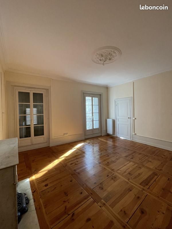Appartement 4 pièces 127 m² · au Puy-en-Velay · 127 m² · 635 €/mois