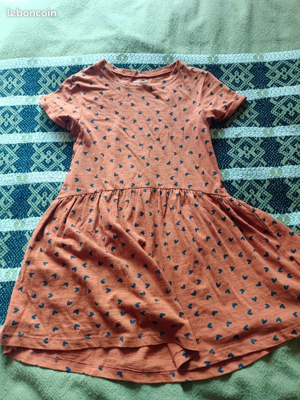 Lot de 4 vêtements Fille, taille 6- 7 ans (image 4)