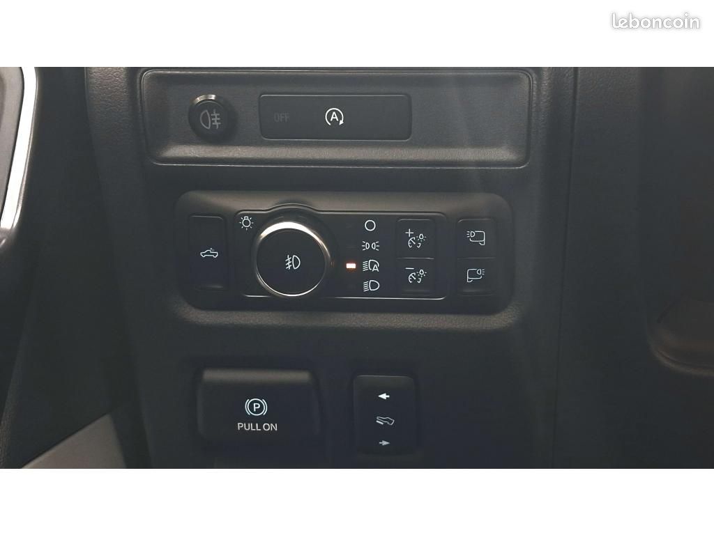 FORD F150 Supercrew LARIAT Black Package V8 5.0L (image 25)