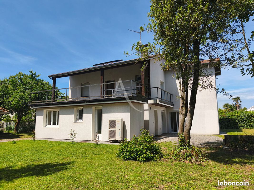 Maison 11 pièces 171 m² · à Pau · 171 m² · 297 000 €