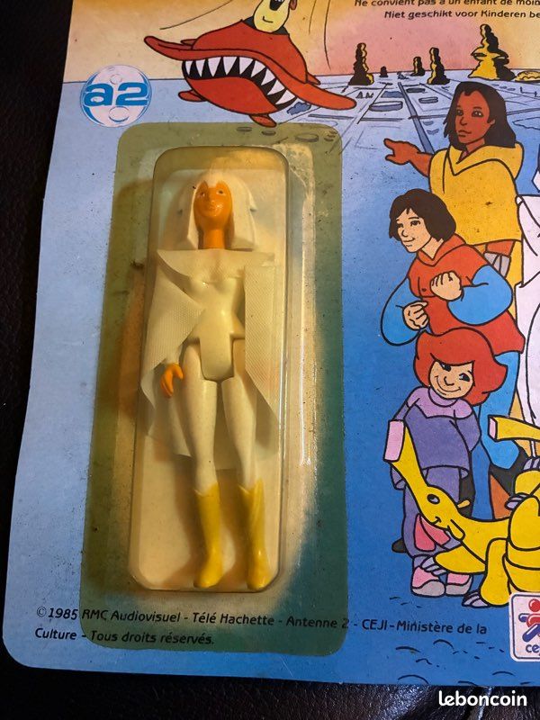 Figurine Les Mondes Engloutis pas cher - Meilleures ofes sur le neuf et l'occasion