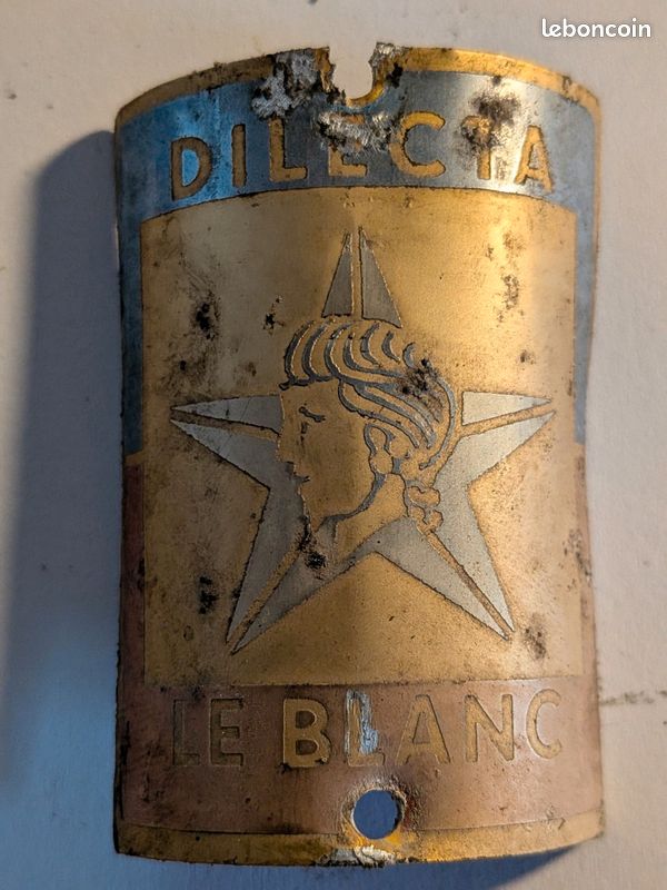 Insigne De Tête De Vélo Vintage PARKER – Vélo Français Ancien – Métal – Occasion – Pièce Collection