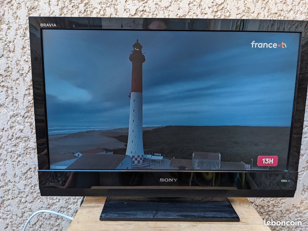 Télévision Sony 56 cms (image 2)
