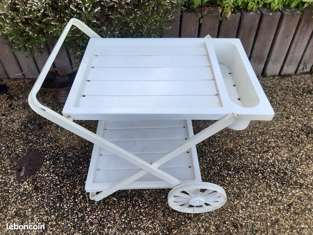 Vend table déserte de jardin (image 1)