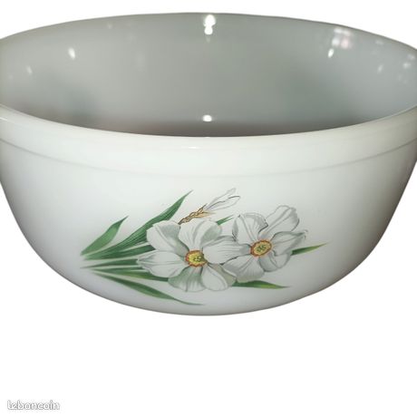Vntage Arcopal Fruts De France Scalloped Mlk Glass Salad / Servng