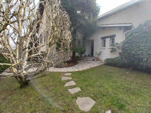Maison 8 pièces 195 m²