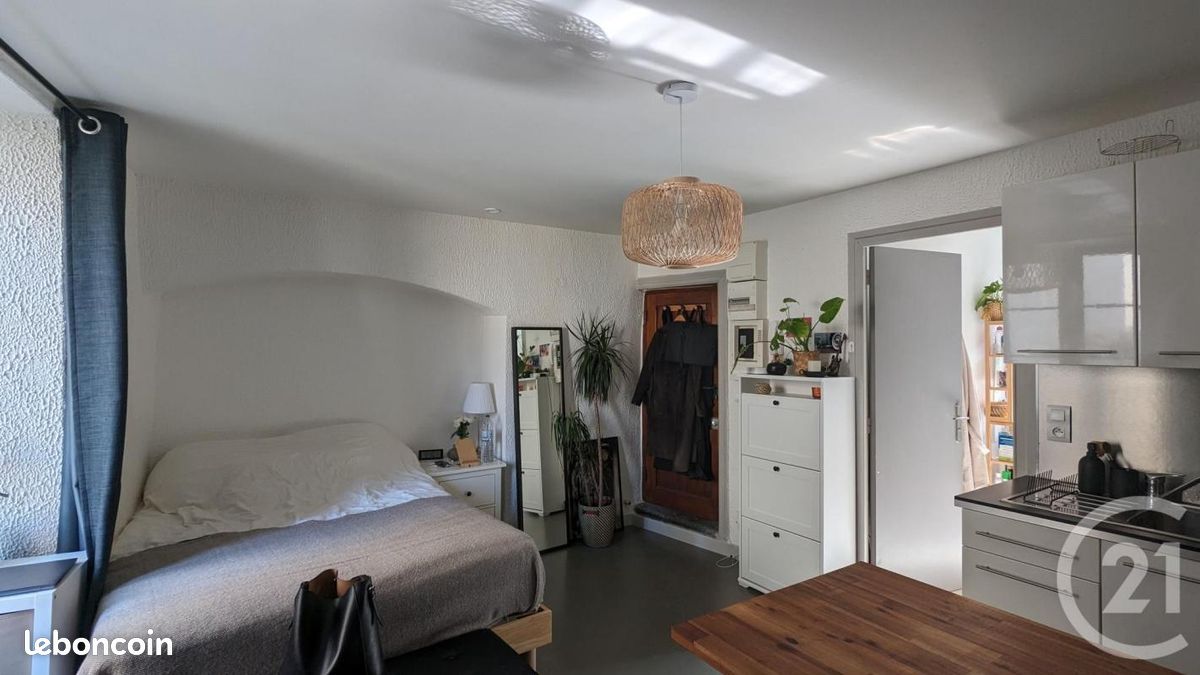 Appartement 1 pièce 20 m² · à Riom · 20 m² · 252 €