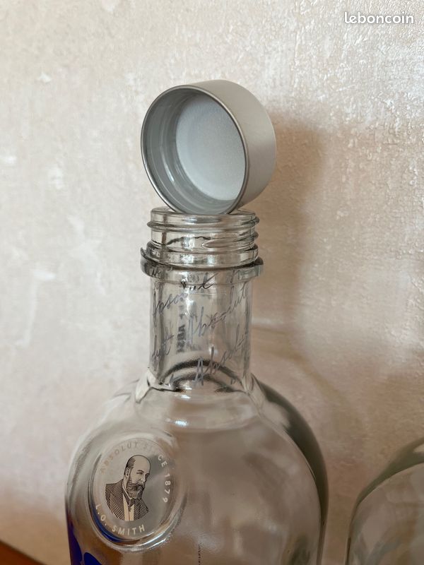 Lot 3 Bouteilles vides Sweden Vodka Absolut, bouchon solide à visser d'origine - Mariage, Banquet, Bar, Soirée privée, Décoration, Vitrine; Carafe & Pichet Restaurant; Photophore (image 7)