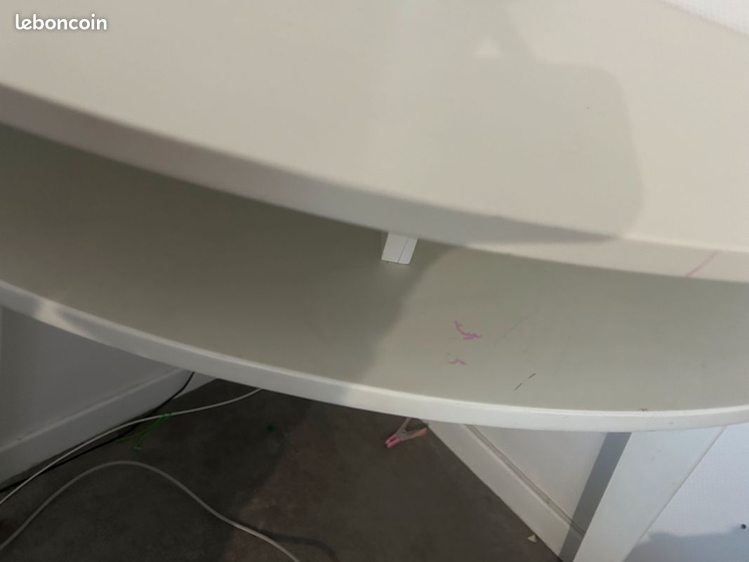 Bureau (image 3)