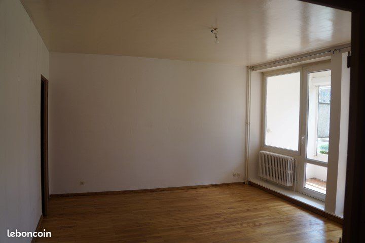 Appartement 3 pièces 72 m² · à Montbrison · 72 m² · 590 €/mois