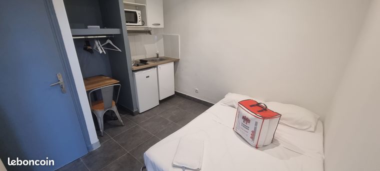 Chambre hotel au mois porte de clichy