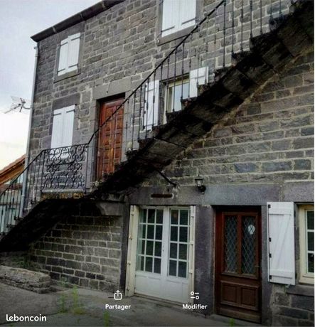 CHAPPES - Maison en pierres 116 m2 avec dépendance 70 m2 et cave