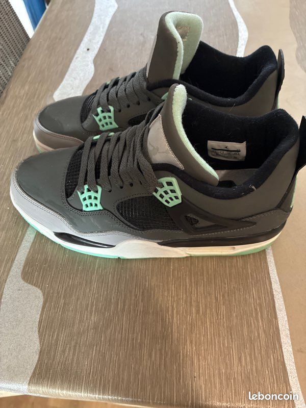 Vends Jordan 4 (image 2)