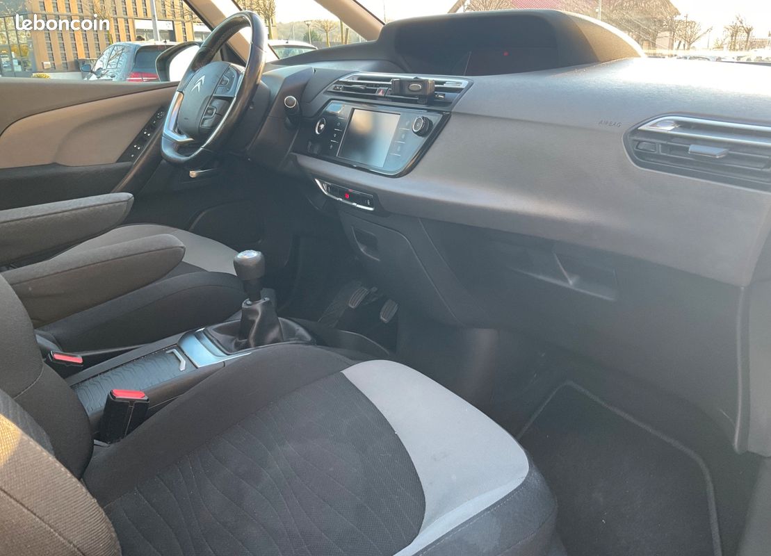 Citroen c4 picasso 1.6 bluehdi 120 intensive (image 21)