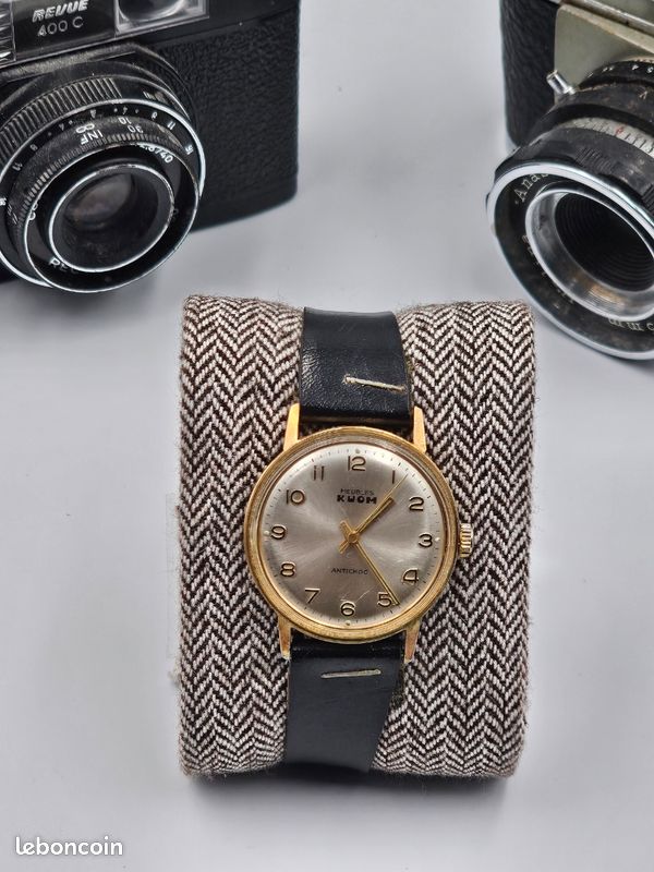 Montre vintage mécanique Meubles KUOM KUOH Antichoc dorée années 60 cadran argenté (image 5)