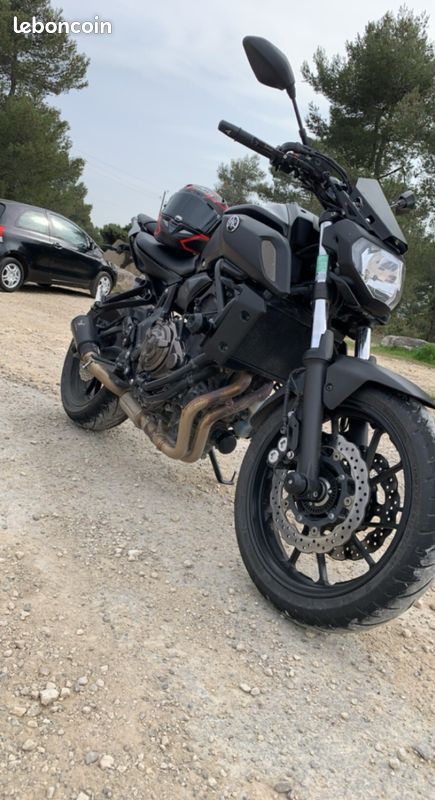 Yamaha Mt 07 Full Black - Motos