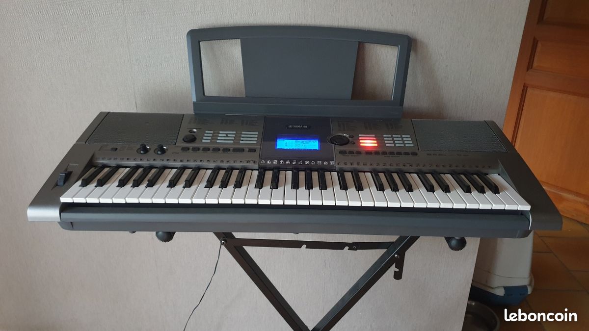 Piano synthétiseur Yamaha YPT 400 (image 1)