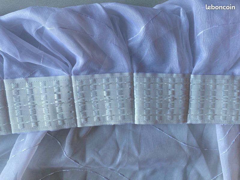 Grand voilage blanc brodé vagues – L 5,5 m x H 1,7 m – Finition plombée (image 5)