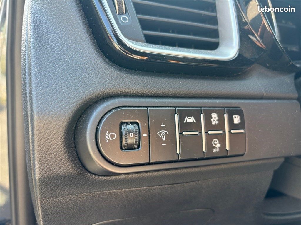 Kia Xceed HYBRIDE RECHARGEABLE 1.6 GDI 141CH DCT6 Active (image 26)