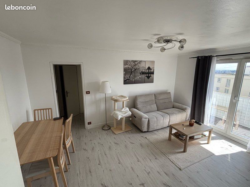 Appartement 2 pièces 44 m² · à Thiais · 44 m² · 160 000 €