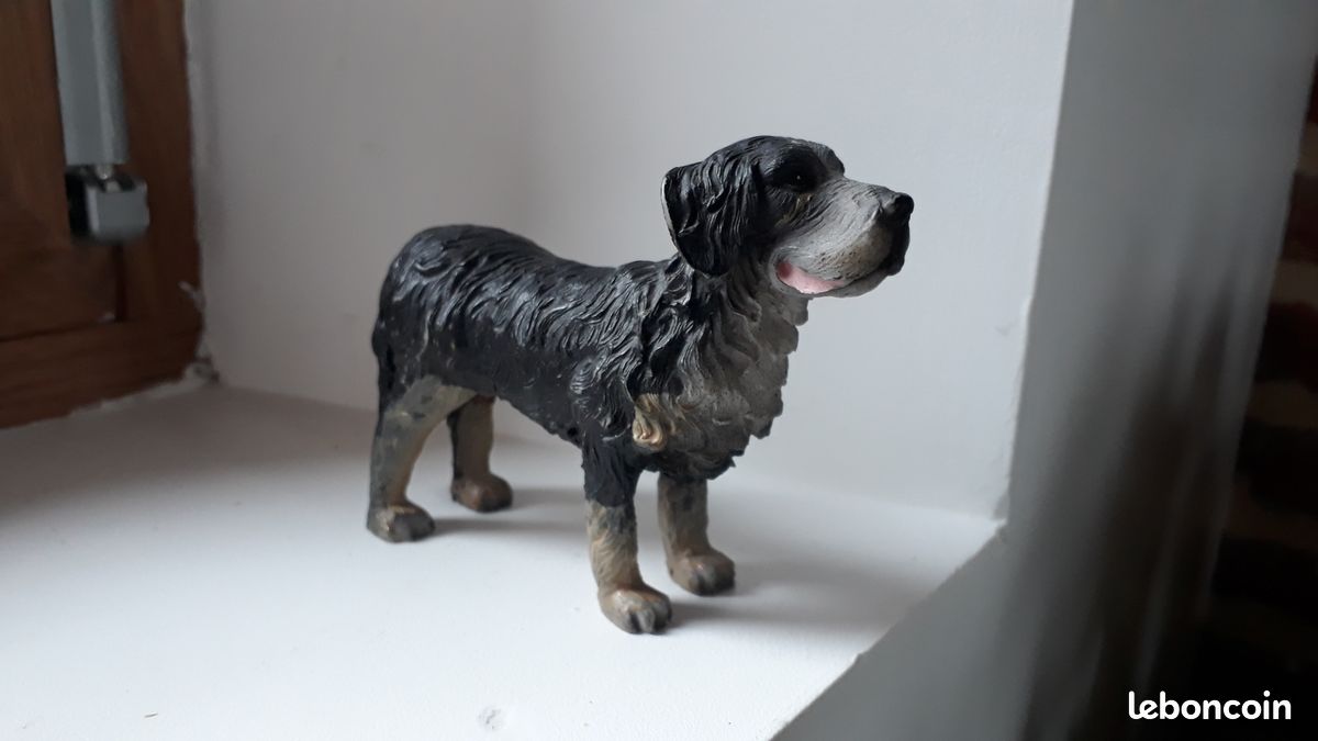 Chien figurine (image 1)