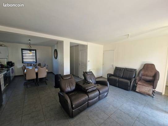 Maison 5 pièces 107 m² · à Andrézieux-Bouthéon · 107 m² · 994 €