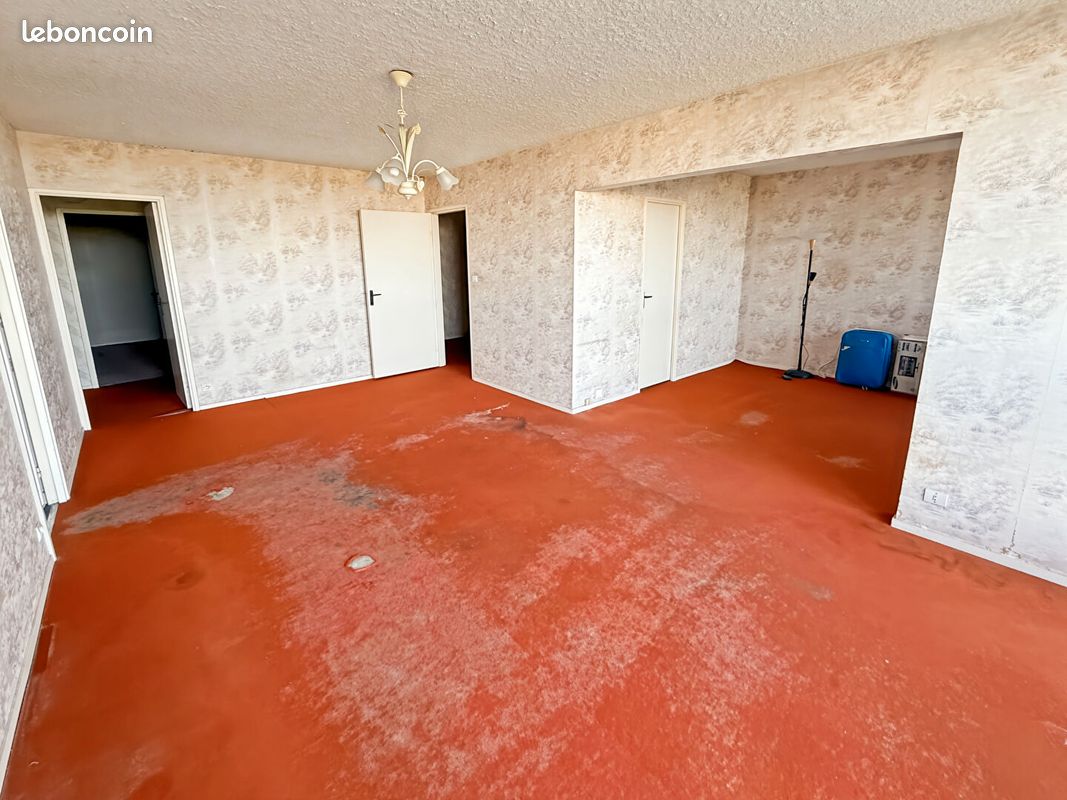 Appartement 4 pièces 80 m² · à Mérignac · 80 m² · 185 000 €