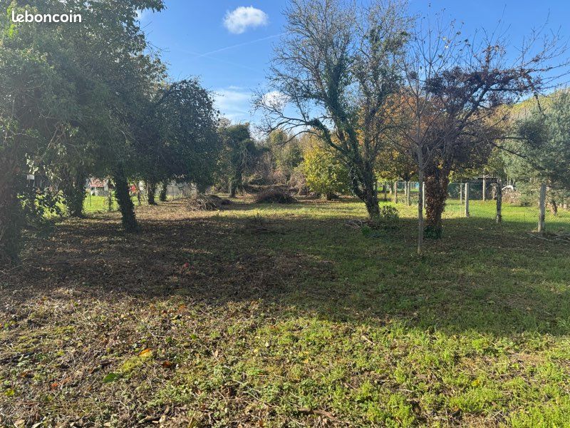 Terrain à bâtir · à Liesse-Notre-Dame · 20 000 €