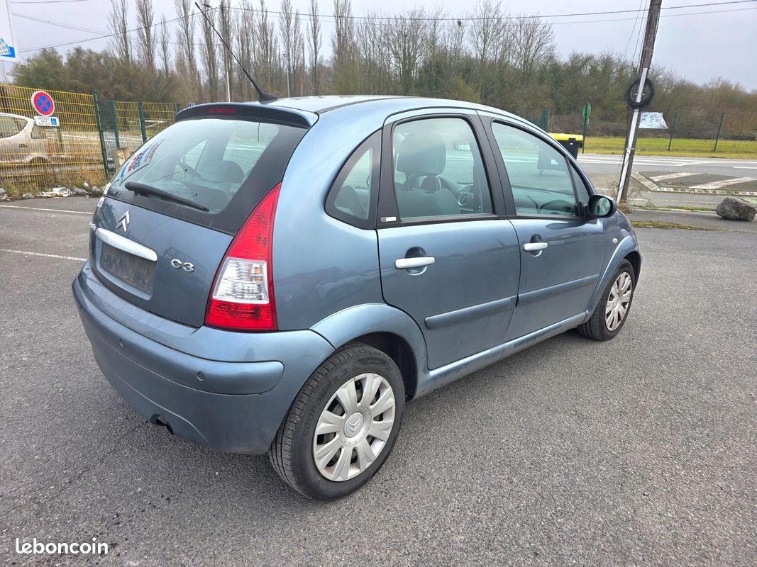 Citroën C3 1.4 HDI EXCLUSIVE 68CV BOITE AUTO (image 19)