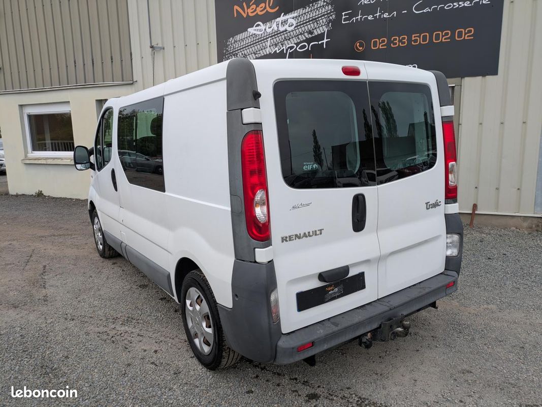 Renault trafic ii l1h1 double cabine 2.0 dci 90ch 5 places bvm6 (image 2)