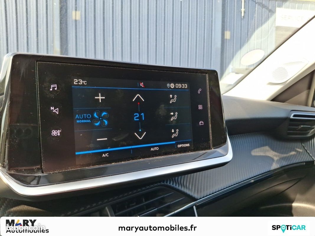 PEUGEOT 2008 PureTech 130 S&S EAT8 Style (image 15)