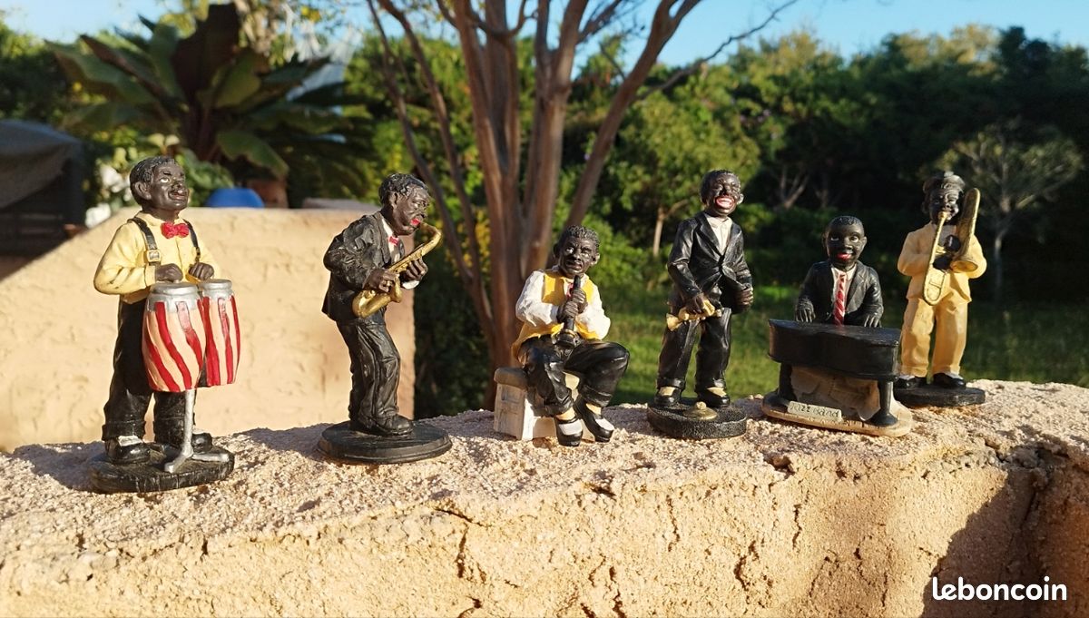 Figurines (image 1)