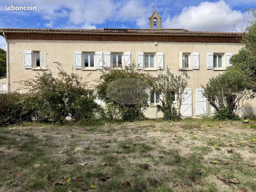 Maison 10 pièces 375 m² · à Grenade · 375 m² · 437 000 €