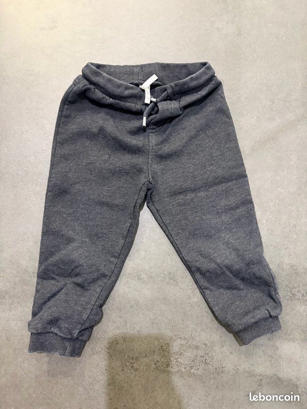 Lot vêtements garçons short tee shirt, pantalons, pulls… du 6 au 18 mois (image 14)
