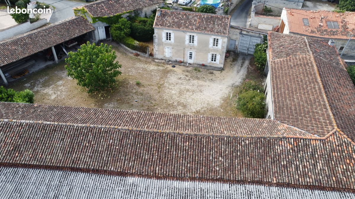 Maison 6 pièces 116 m² · à Saint-Saturnin · 116 m² · 200 000 €