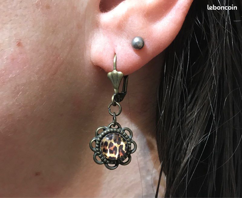 Boucles d’oreilles (image 1)
