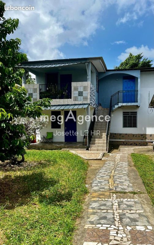 Local commercial 172 m² · à Matoury · 172 m² · 358 000 €
