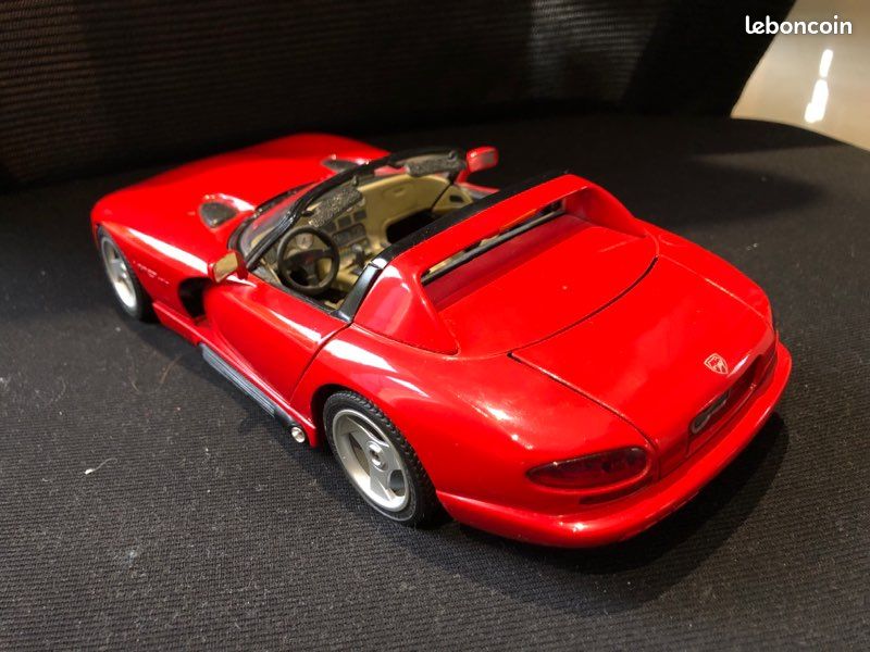 Voiture Dodge Viper RT10 Bburago 1/18 - Jeux & Jouets