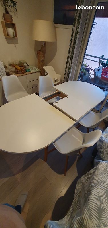Table de salon et 4 chaises (image 3)
