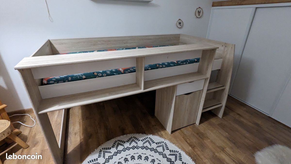 Lit Surélevé GREG Beige - 200 Cm - En MDF - Sans Matelas - Occasion