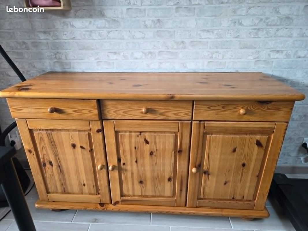 🪵 Buffet en pin massif 150 x 50 cm bon état général (image 1)