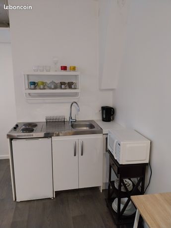 Ile Saint Louis studio meublé — 2