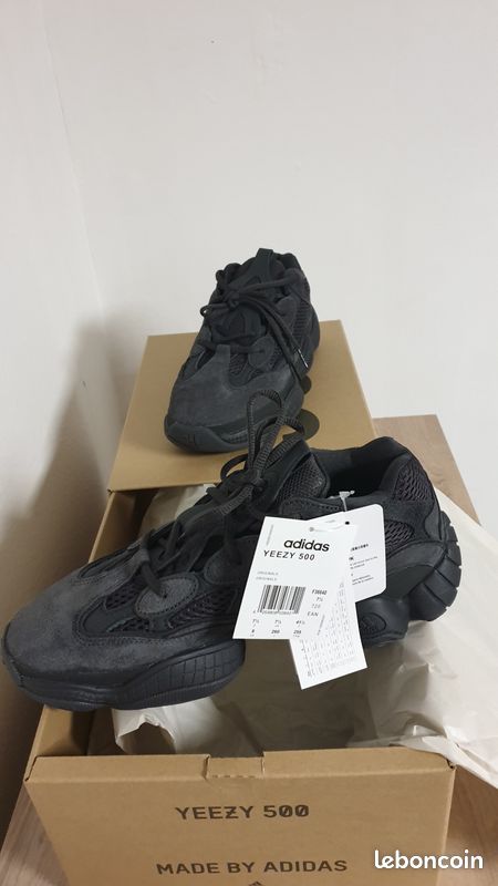 Adidas Yeezy 500 Utility Black taille 41EU / 8US ( NEUF ) (image 1)