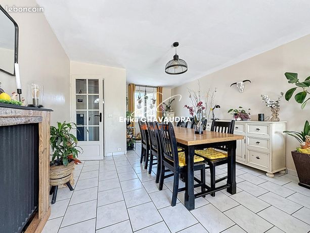 Maison 8 pièces 120 m²