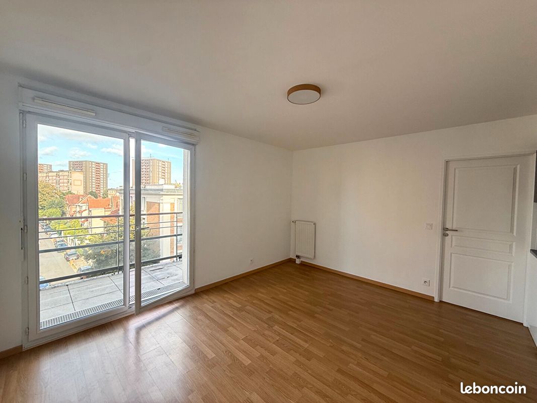 Appartement 3 pièces 53 m² · à Colombes · 53 m² · 1 335 €/mois
