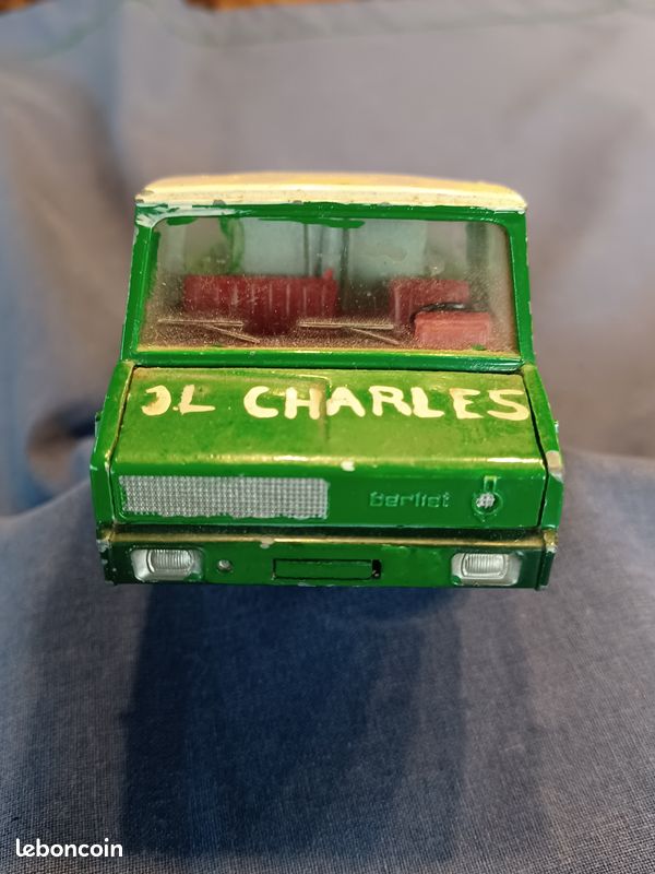 DINKY TOYS France 589. Camion BERLIET Dépannage en boîte