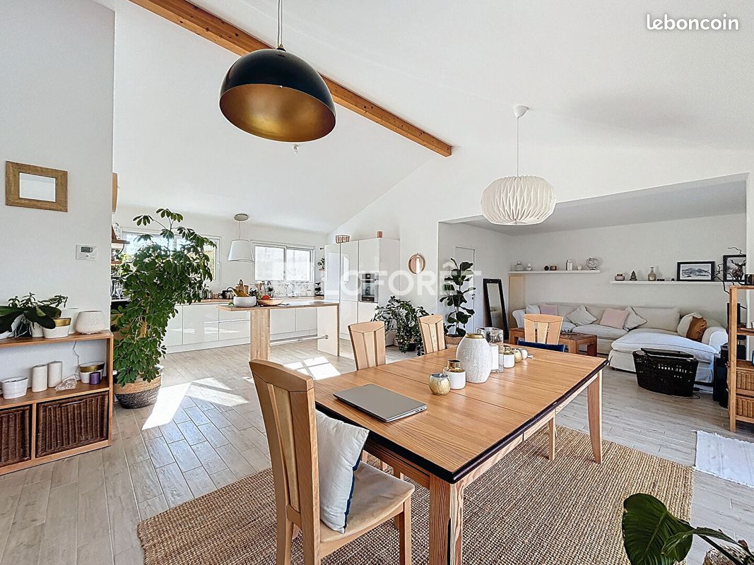 Maison 4 pièces 118 m² · à Saint-André-de-Cubzac · 118 m² · 379 000 €